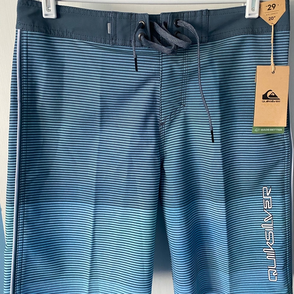 Quiksilver Men's Blue Swim Shorts 29”